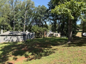 Building Photo - 1059 Wolf Trap Rd