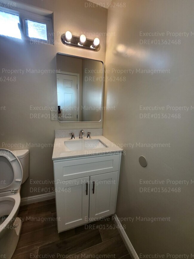 Building Photo - New constructed 3 bedroom/ 2 bathroom home