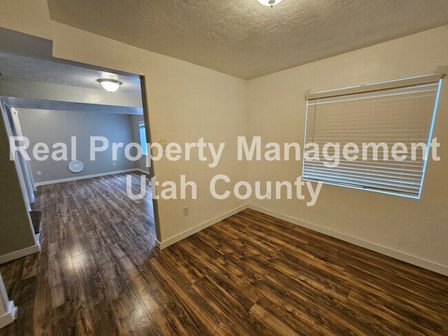 Building Photo - Spanish Fork House