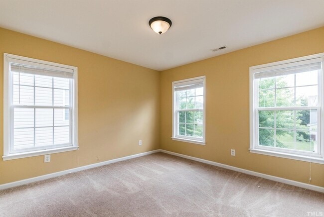 Building Photo - 213 Bikram Dr