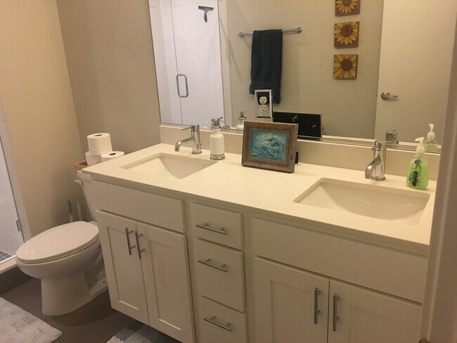 Building Photo - 2120 Decatur St