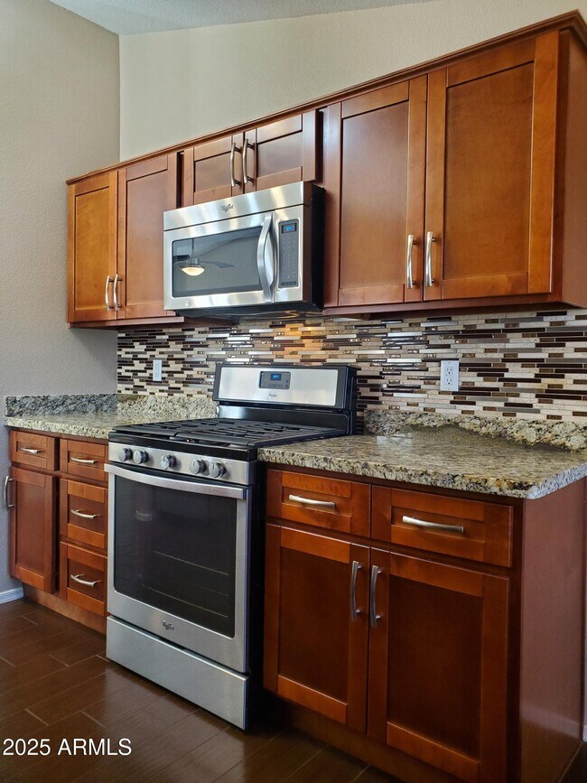 Building Photo - 12059 N 110th St