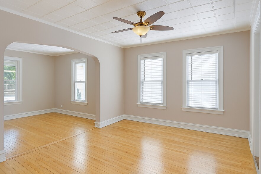 Building Photo - 2628 Ulysses St NE