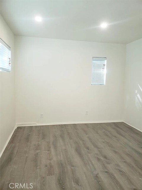 Building Photo - 4943 Rosemont Ave