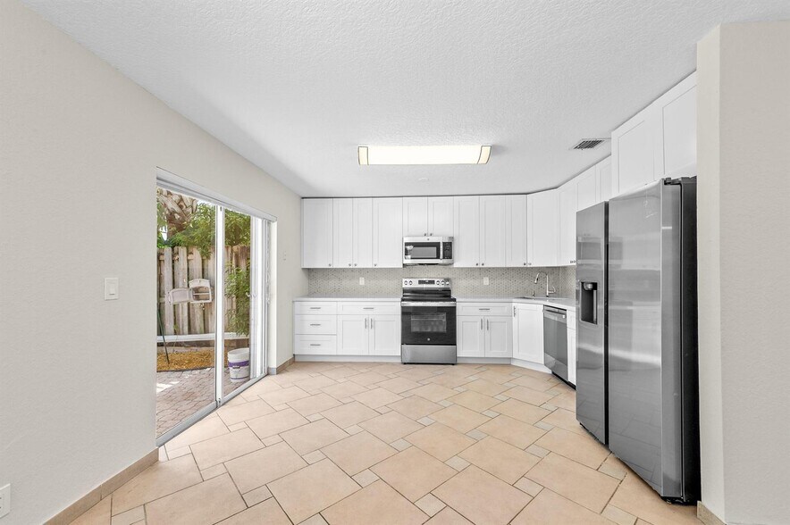 Building Photo - 2641 Regalia Way
