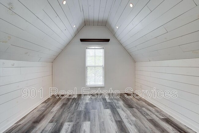 Building Photo - 7827 Anna Calla Way
