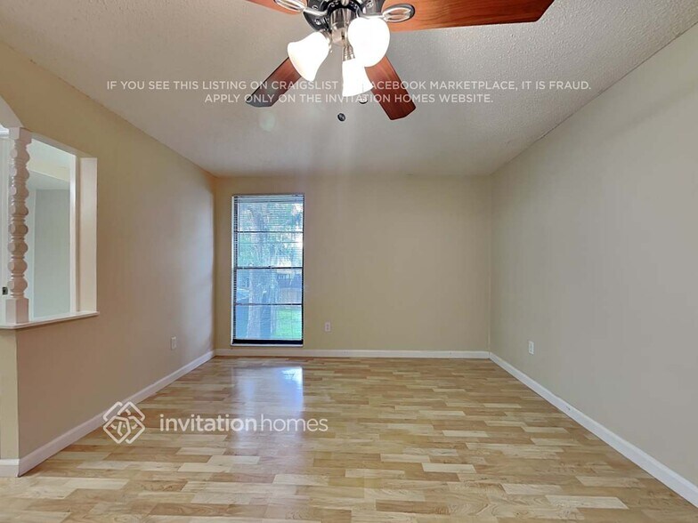 Building Photo - 15707 GardenSide Ln