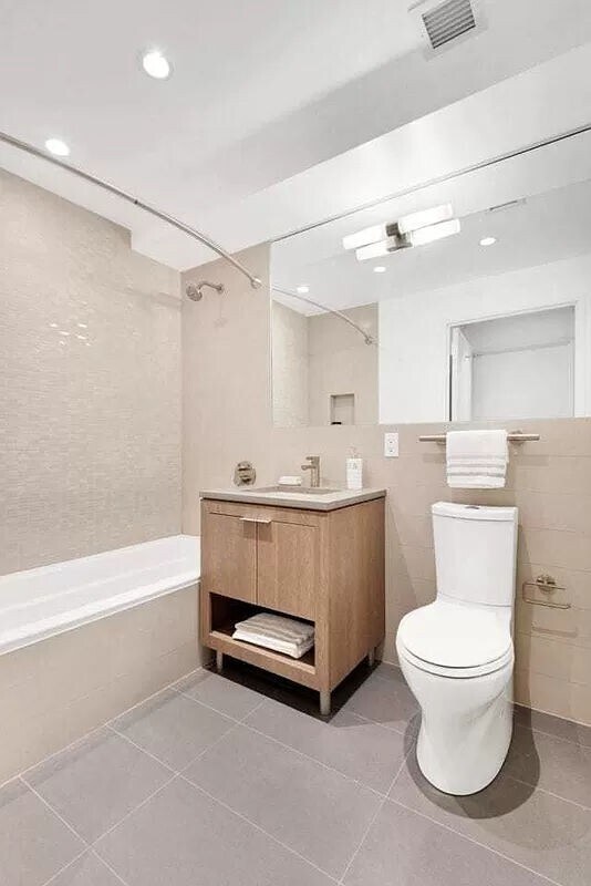 Primary Photo - Lexington Avenue