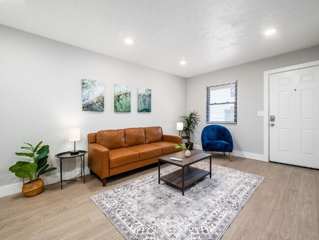 Building Photo - Charming Updated 1-Bedroom Home in Desirable Southern Orchards