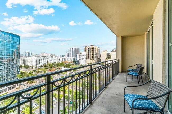 Building Photo - 550 Okeechobee Blvd
