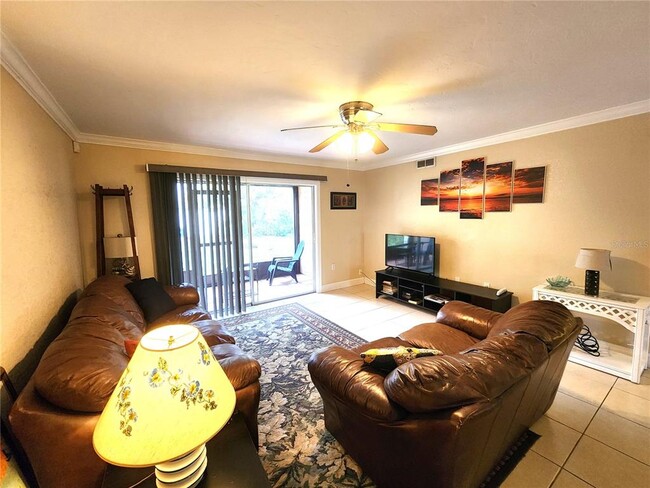 Building Photo - 2720 Hidden Lake Blvd