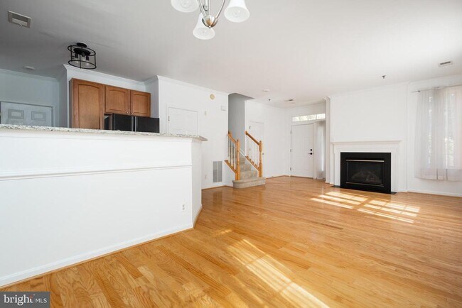 Building Photo - 8975 Harrover Pl