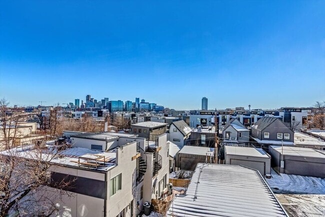 Building Photo - 3227 Quivas St