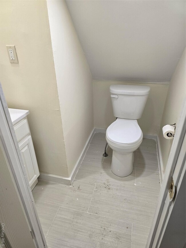 Building Photo - 1792 Lacombe Ave