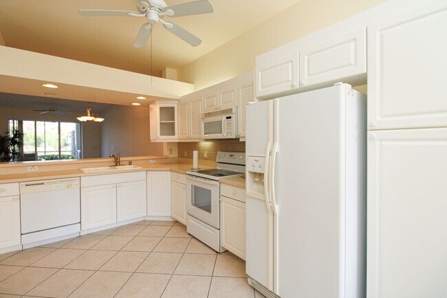 Building Photo - ***FALLING WATERS***ANNUAL UNFURNISHED REN...