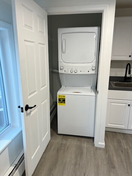 Building Photo - 27157 Woodward Ave