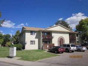 Building Photo - 6 Month lease special!!! Priced at $1349 after discount. RENT INCLUDES ALL UTILITIES, except for ...