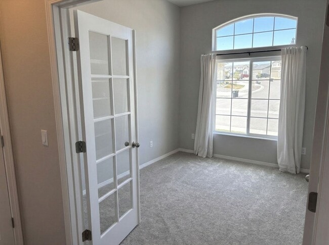 Building Photo - 9377 Mayflower Gulch Wy