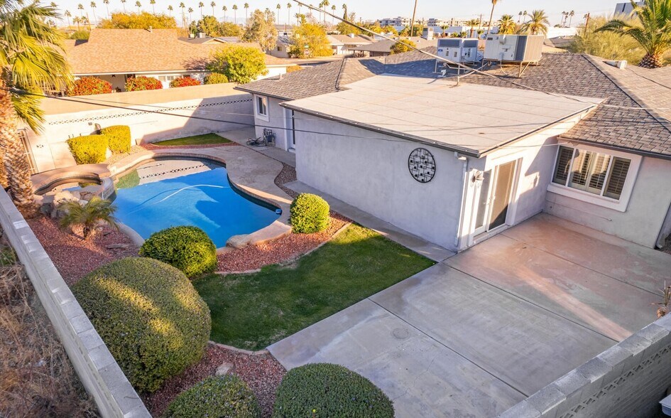 Building Photo - 6838 E Almeria Rd