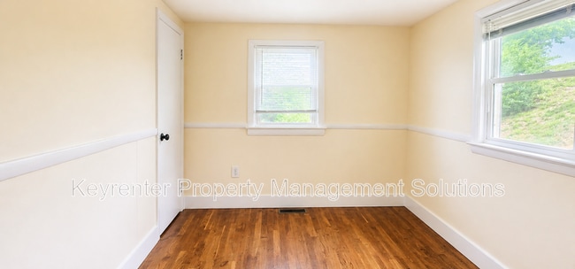 Building Photo - 813 Highland Ave