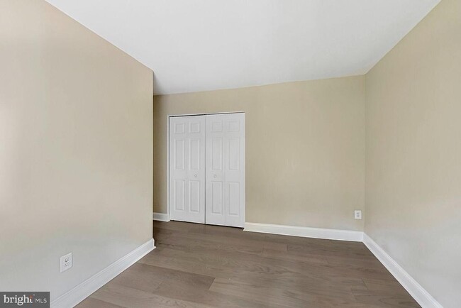Building Photo - 13305 Apgar Pl