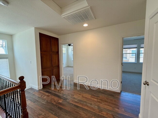 Building Photo - 1678 Lone Oak Trail