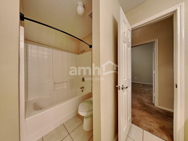 Building Photo - 5776 Jillian Way