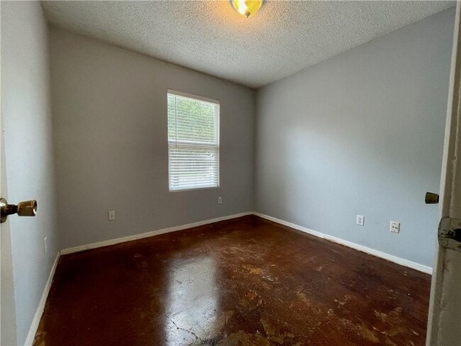 Building Photo - 7712 Elderberry Dr