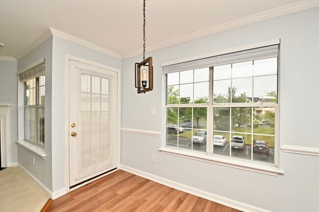 Building Photo - 10998 Koman Cir