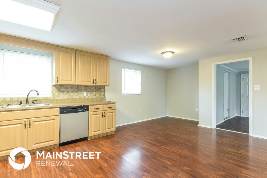 Building Photo - 8908 Hervel Cir