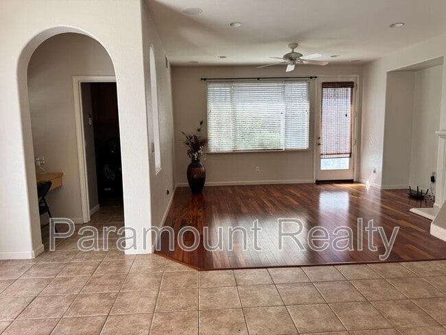 Building Photo - 5608 N Dublin Ranch Dr