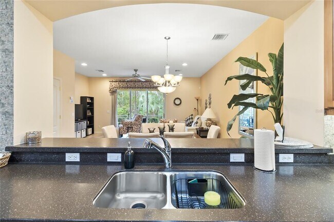 Building Photo - 1331 Jonah Dr