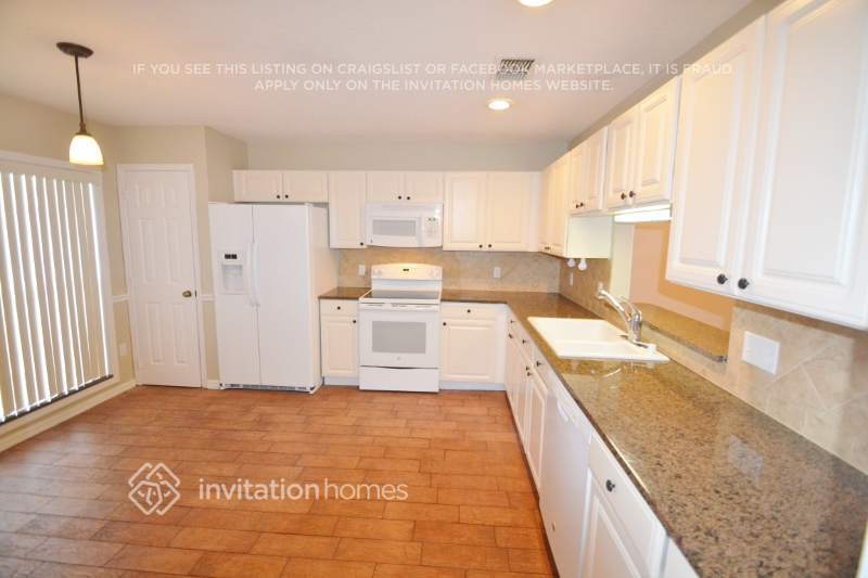 Building Photo - 945 Beresford Way