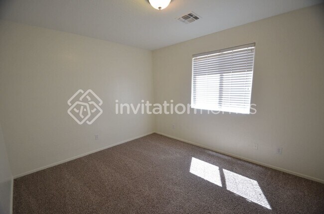 Building Photo - 2415 W Apollo Rd
