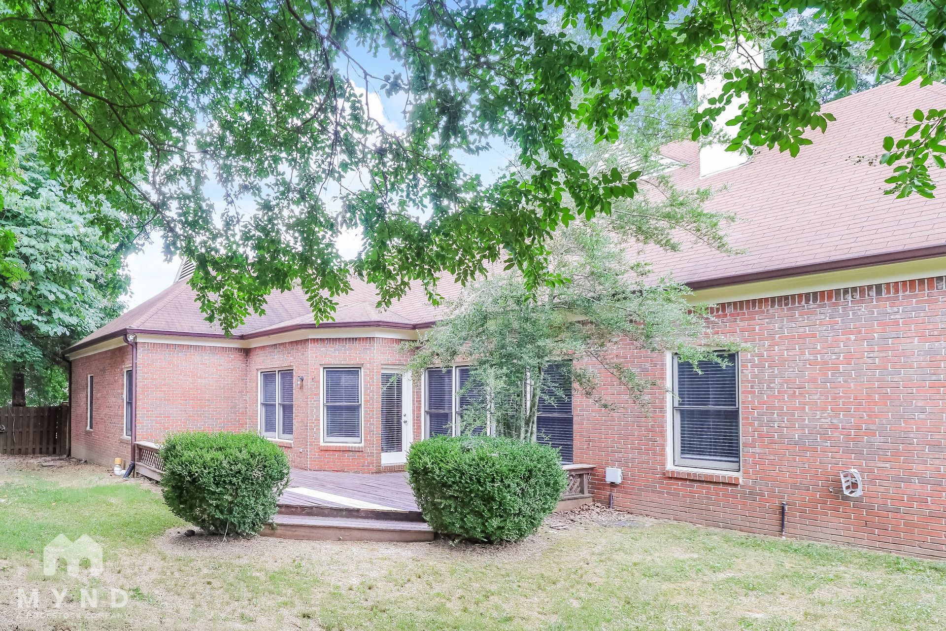 Building Photo - 1624 Wayside Cove