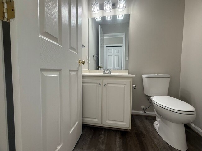 Building Photo - Village at Greenview townhouse in Campbell...