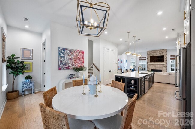 Building Photo - 5038 Harrowsmith Ln