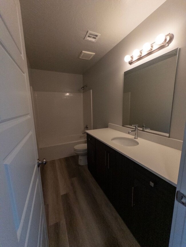 Building Photo - 4087 Cerro Wy