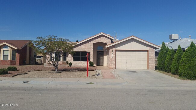Primary Photo - 505 Von Bargen Dr