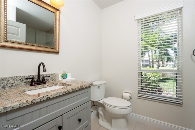 Building Photo - 3510 Lakemont Dr