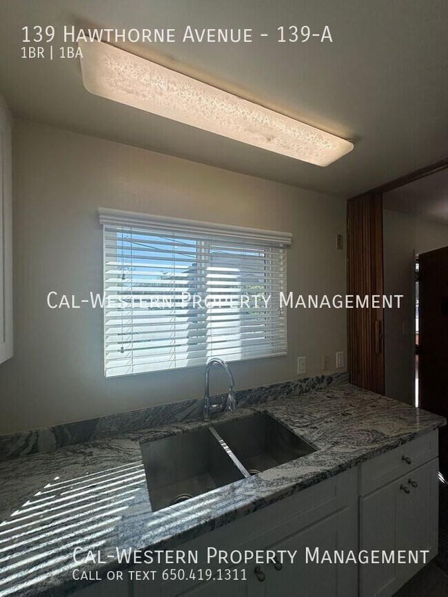 Building Photo - 139 Hawthorne Ave