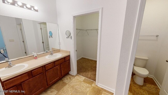 Building Photo - 65061 Lagoon Forest Dr