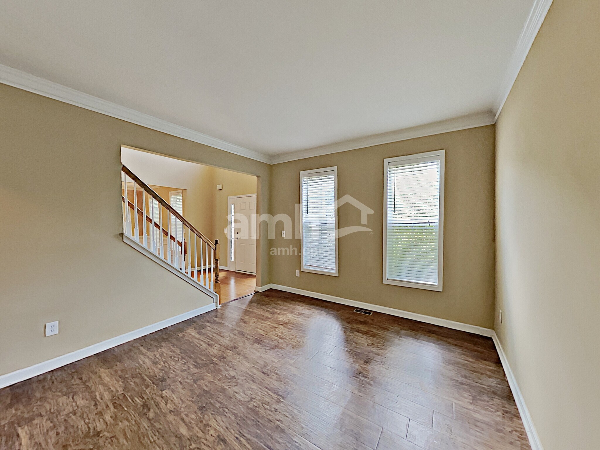 Building Photo - 327 Meadowcrest Cir
