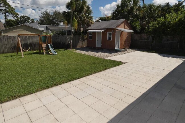 Building Photo - 4955 16th Ave N