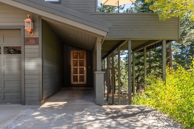 Building Photo - 283 Monterey Pine Rd