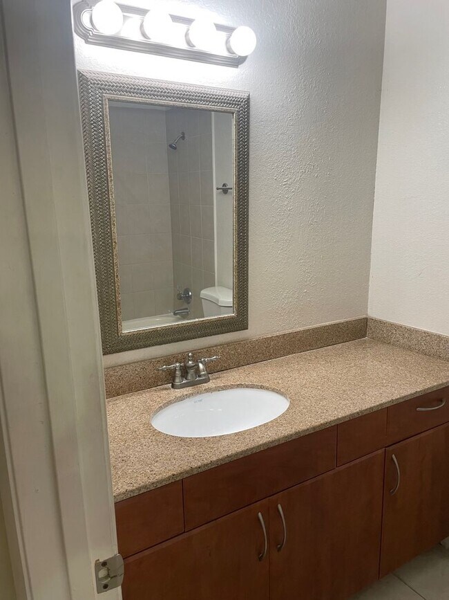 Building Photo - One bedroom condominium