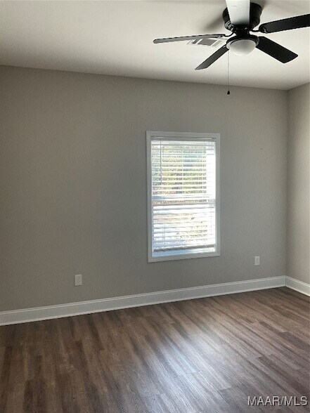Building Photo - 160 Indian Ln