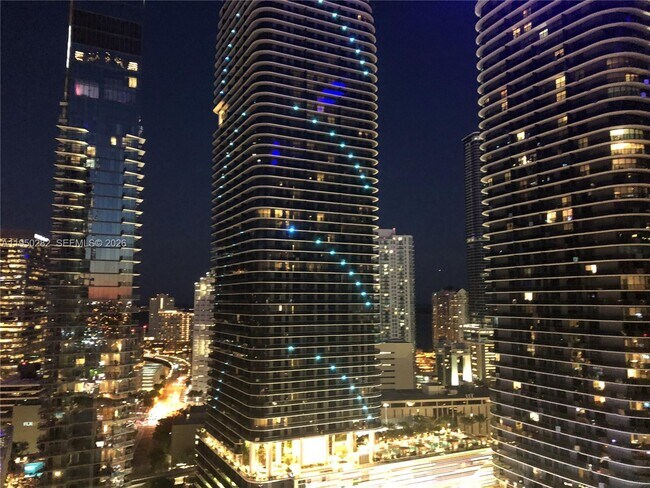 Building Photo - 88 SW 7th St