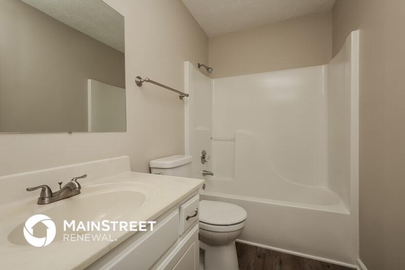 Building Photo - 2319 Centertree Dr