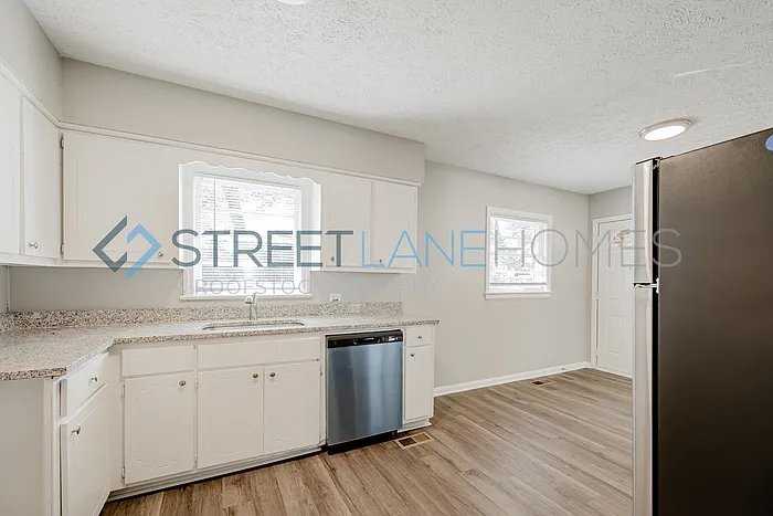 Building Photo - 137 Prince Ave